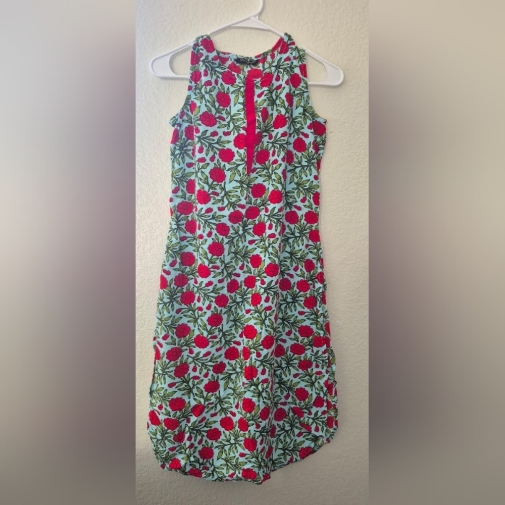 Elegant Floral Midi Dress in Red and Green